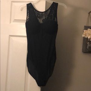 Mesh floral pattern black body suite